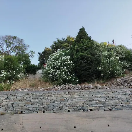 Perky Roses Home, Cozy Version, Seaview, Pelion, Volos, Greece 乡村民宿